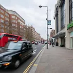 Delightful Kensington Home Close To Hyde Park By Underthedoormat