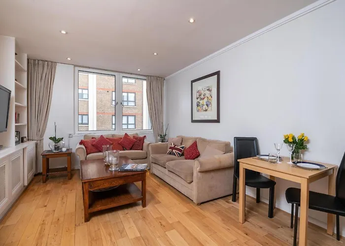 Delightful Kensington Home Close To Hyde Park By Underthedoormat