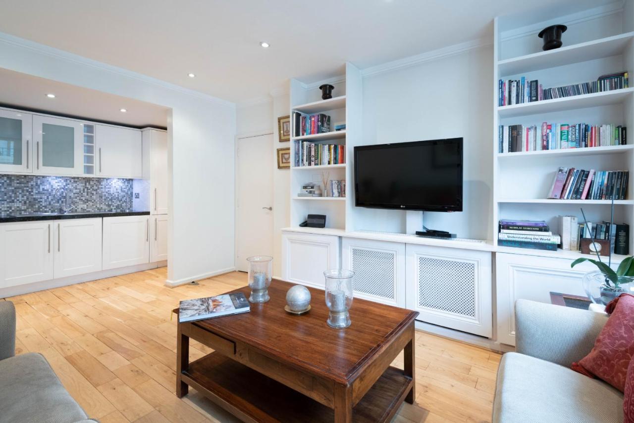 Delightful Kensington Close To Hyde Park By Underthedoormat * Londra
