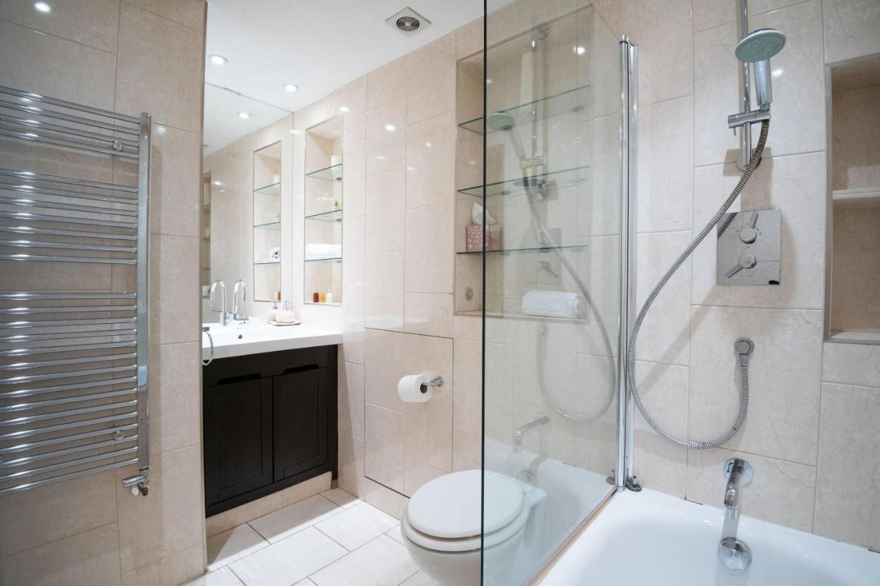 Apartment Delightful Kensington Close To Hyde Park By Underthedoormat *
